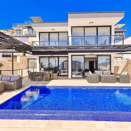 Villa Blush *
